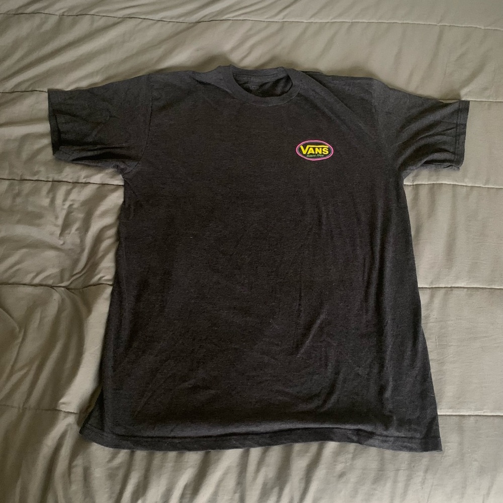 vans black tee